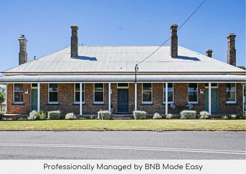 The Borenore Inn - Historic Charm, Entertainer - Accommodation Broadbeach 0