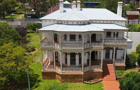 The Buchanan 1894 - Accommodation Broadbeach 0