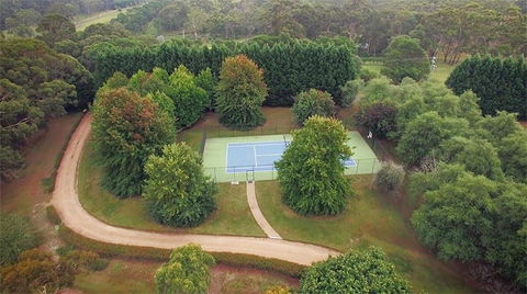 The Bundanoon Lakehouse - Accommodation Broadbeach 3