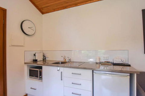The Bungalow - Accommodation Broadbeach 2