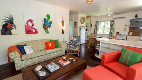 The Butterfly House, Beautiful Home Near The Beach - Accommodation Broadbeach 3