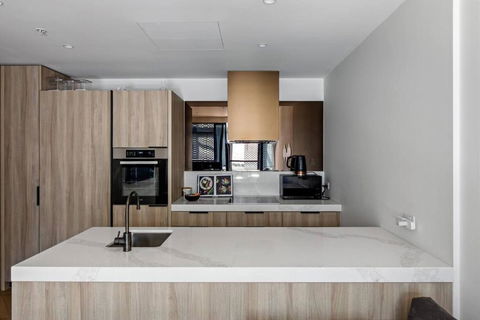 The Claremont - Refined Resort Style Living - Accommodation Broadbeach 1