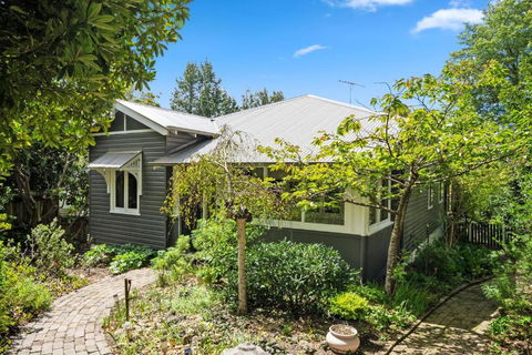 The Cottage - Accommodation Broadbeach 0
