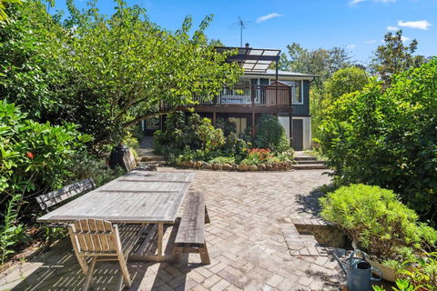 The Cottage - Accommodation Broadbeach 1