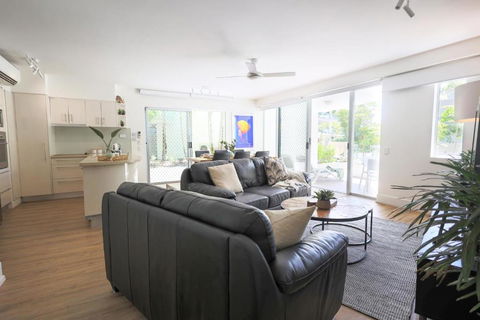 The Cove Noosa - Apartment 4 - Accommodation Broadbeach 0