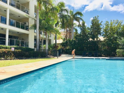 The Crabpot - Accommodation Broadbeach 3