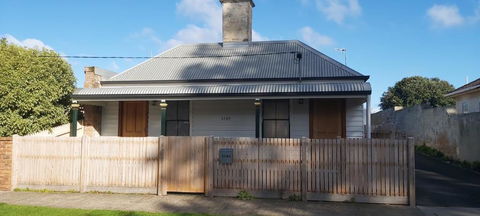 The Dentist On Lava - 2 Bathroom. 2 Bedrooms - Accommodation Broadbeach 1