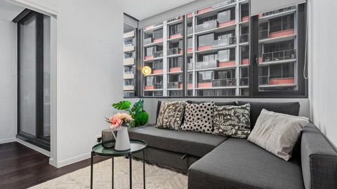 The Downtown Nest - Accommodation Broadbeach 0