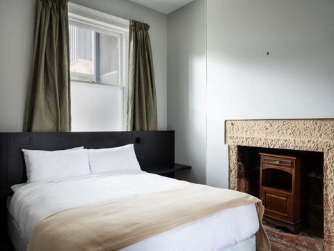 The Drawing Room - Accommodation Broadbeach 0