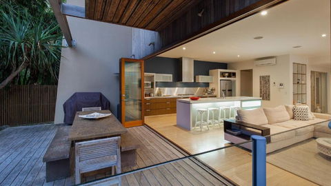 The Dunes - Accommodation Broadbeach 0