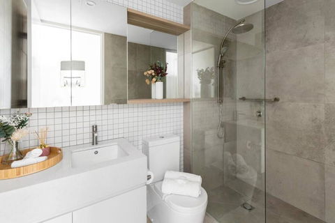 The Eastside Oasis - Accommodation Broadbeach 1