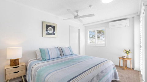 The Entrance Unit 5 - Accommodation Broadbeach 1