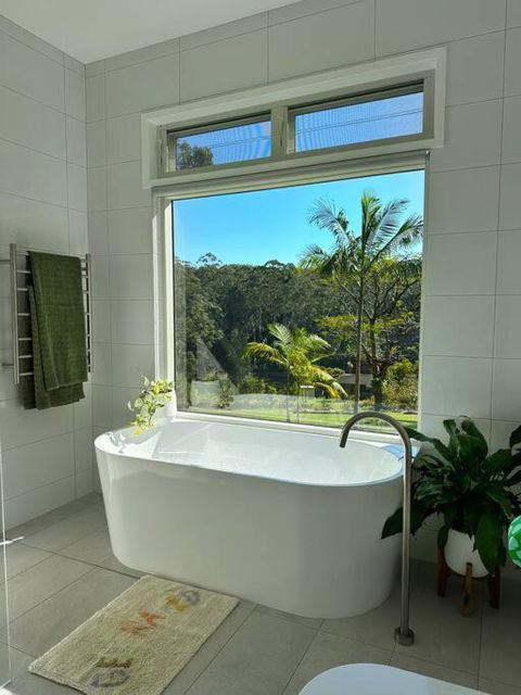 The Escape Home - Accommodation Broadbeach 3