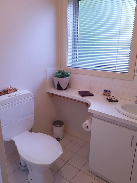 The Esplanade Holiday Home - Accommodation Broadbeach 2