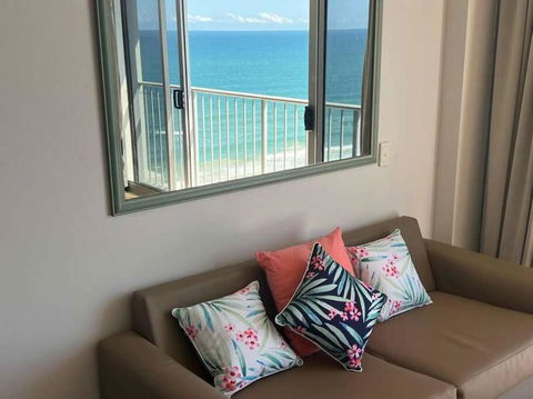 The Esplanade Sea View - Accommodation Broadbeach 1