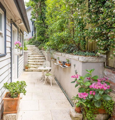 The Euroka Cottage 3bdr Home And Studio Heritage Home Near CBD - Accommodation Broadbeach 3