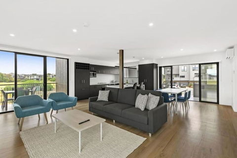 The Fairway Club 17 - Accommodation Broadbeach 0