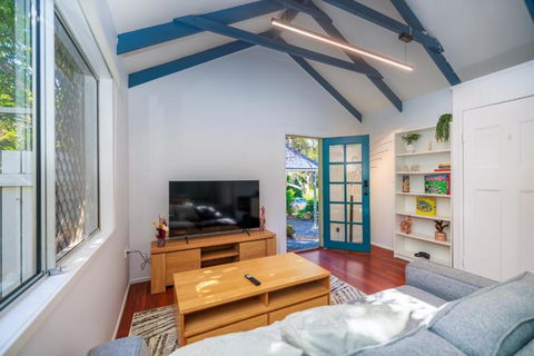 The Forest Lodge - Accommodation Broadbeach 0