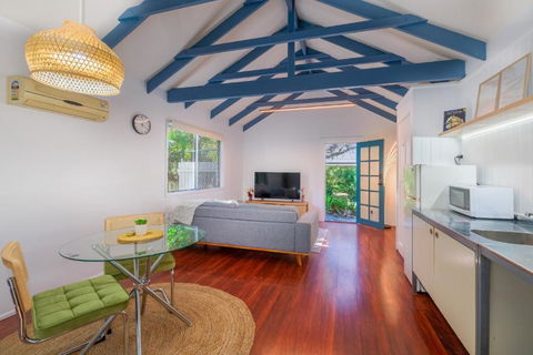 The Forest Lodge - Accommodation Broadbeach 1