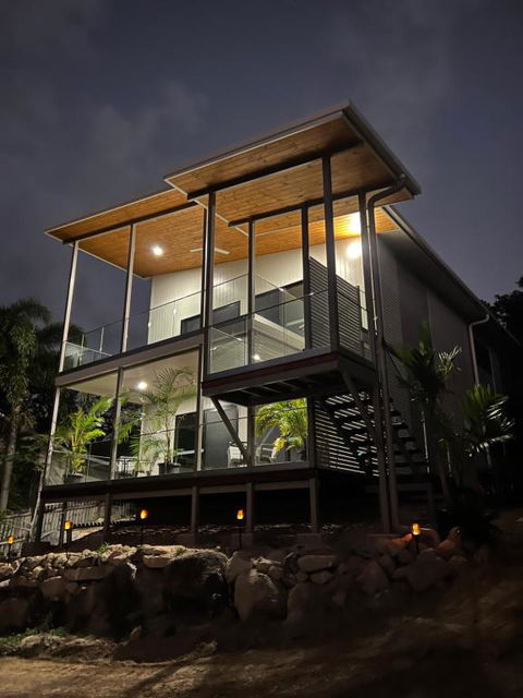 The Frangipani Suite - One Bedroom Apartment In Cooktown - Accommodation Broadbeach 3