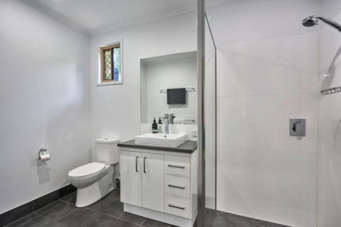 The Garden Suite At Buchan House - Accommodation Broadbeach 3