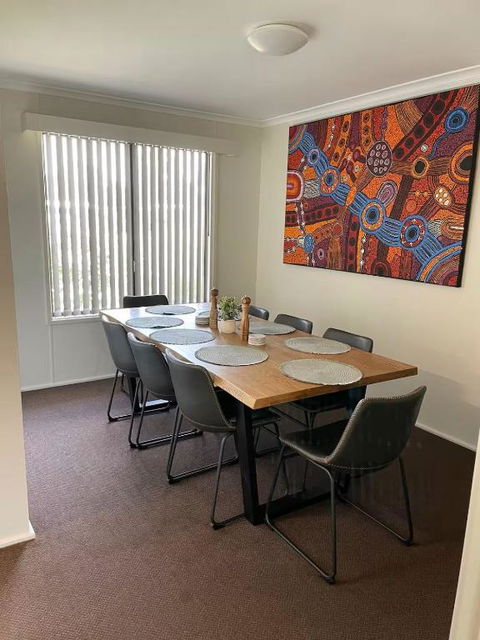 Alice Village - Accommodation Broadbeach 2