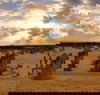 Pinnacle Desert Sunset and Night-time Stargazing Tour from Perth - Accommodation Broadbeach