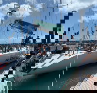 2-Night Whitsundays Sailing Cruise incl. Whitehaven Beach  Great Barrier Reef - Accommodation Broadbeach