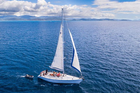 2 Night Small Group Whitsundays Sailing Adventure Aboard Mandrake - Accommodation Broadbeach 3
