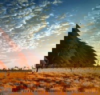 Highlights of Uluru Including Sunrise and Breakfast - Accommodation Broadbeach