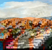 Ayers Rock Day Trip from Alice Springs Including Uluru Kata Tjuta and Sunset BBQ Dinner - Accommodation Broadbeach