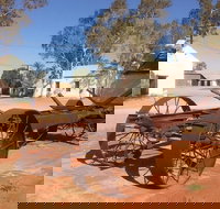 Palm Valley 4WD Day Tour - Accommodation Broadbeach