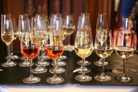 Yarra Valley Private Car Winery Tour And Chocolate.1-7 Passengers One Car Price - Accommodation Broadbeach 3