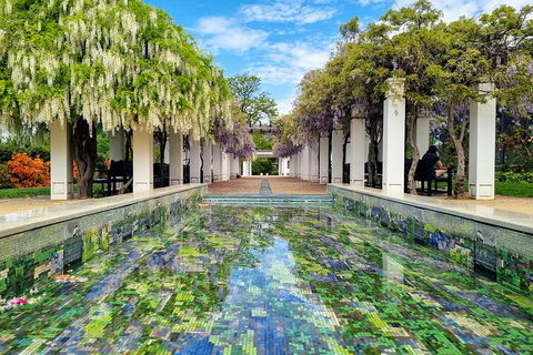 Women's History Walking Tour With Local Guide In Canberra - Accommodation Broadbeach 0