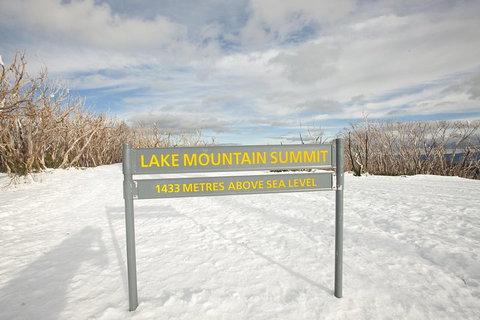 Lake Mountain Snow Trip Including Yarra Valley Chocolaterie From Melbourne - Accommodation Broadbeach 3